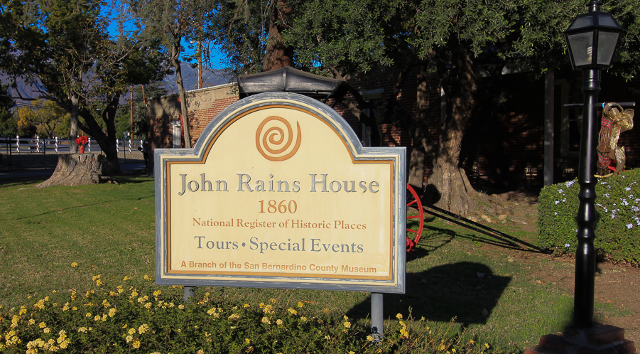 Rancho Cucamonga: Old Fashioned Christmas at the John Rains House 